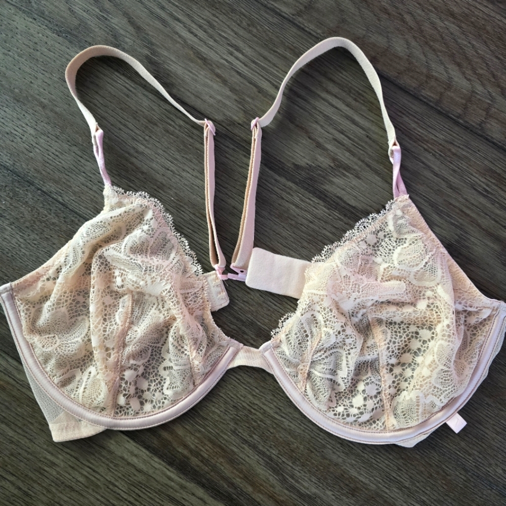 VS Sexy Tee Lace Lightly-Lined Demi Bra, 34DD